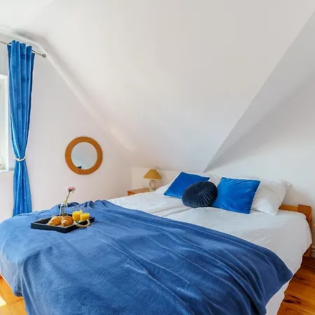 Klimatyczny Apartament Przy Bulwarze Optima