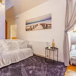 Klimatyczny Apartament Przy Bulwarze Optima