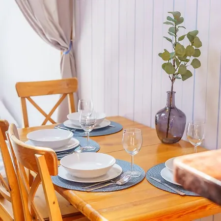 Klimatyczny Apartament Przy Bulwarze Optima Колобжег