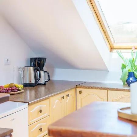 Апартаменти Klimatyczny Apartament Przy Bulwarze Optima Колобжег