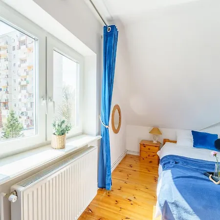 Апартаменти Klimatyczny Apartament Przy Bulwarze Optima