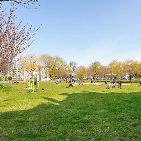 Апартаменти Klimatyczny Apartament Przy Bulwarze Optima